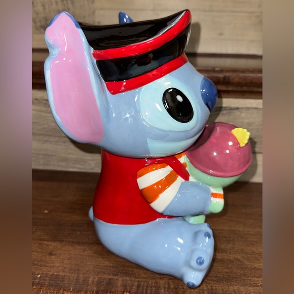 Cute 🥰 Disney’s Stitch Halloween Pirate 🏴‍☠️ Figural with Scrum Cookie 🍪 jar - Picture 8 of 16